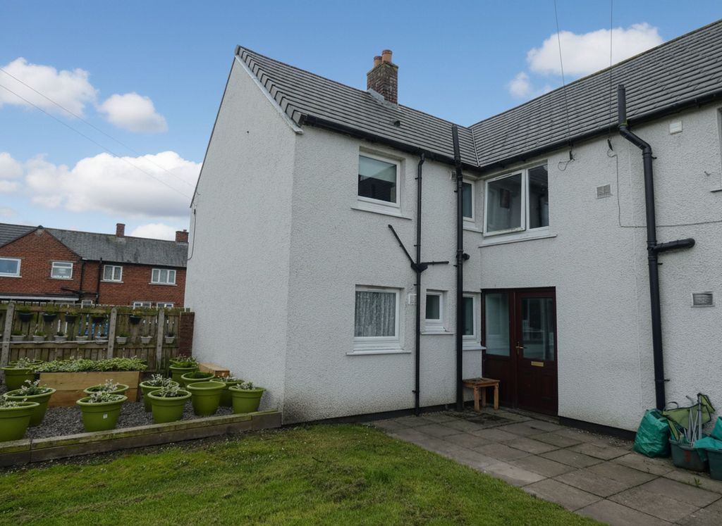 Property photo 1 of 12 External