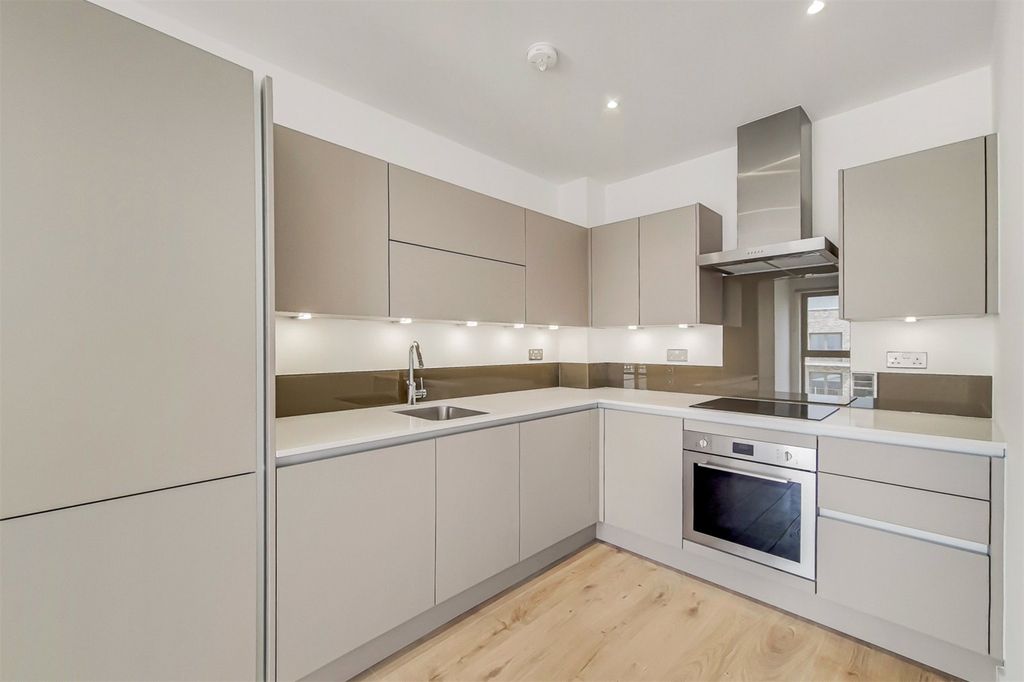 Property photo 3 of 11 Picture No. 01