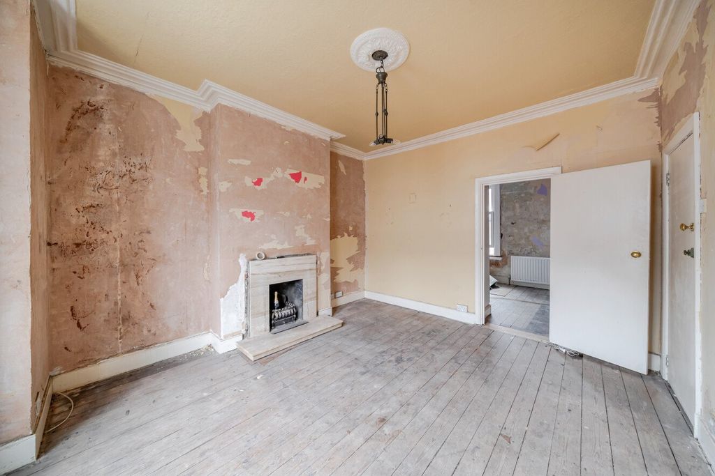 Property photo 2 of 13 Picture No. 11