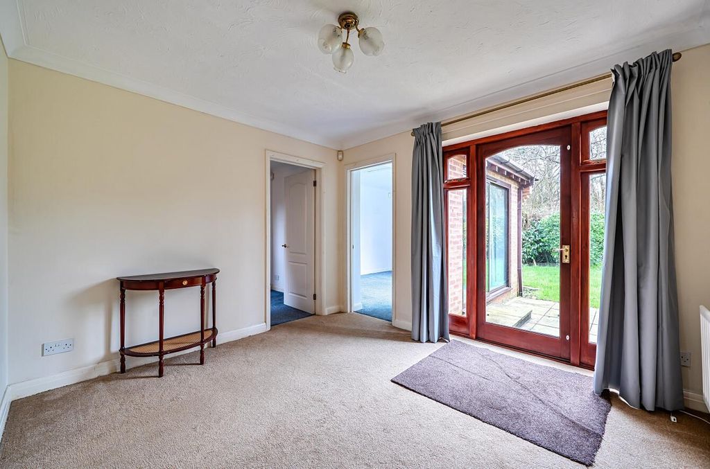 Property photo 3 of 17 1418641-4-6997595c2770F.Jpg