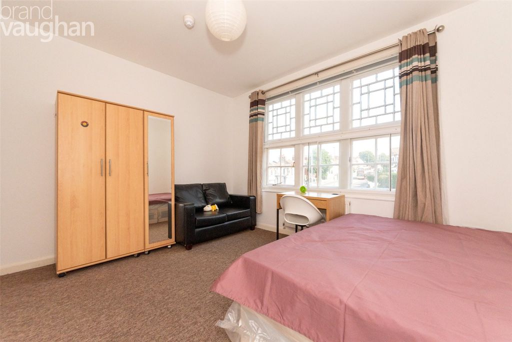 Property photo 3 of 15 Picture No. 20