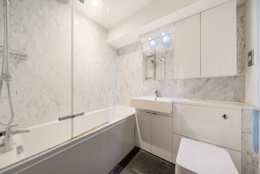 Property photo 3 of 13 Picture No. 27