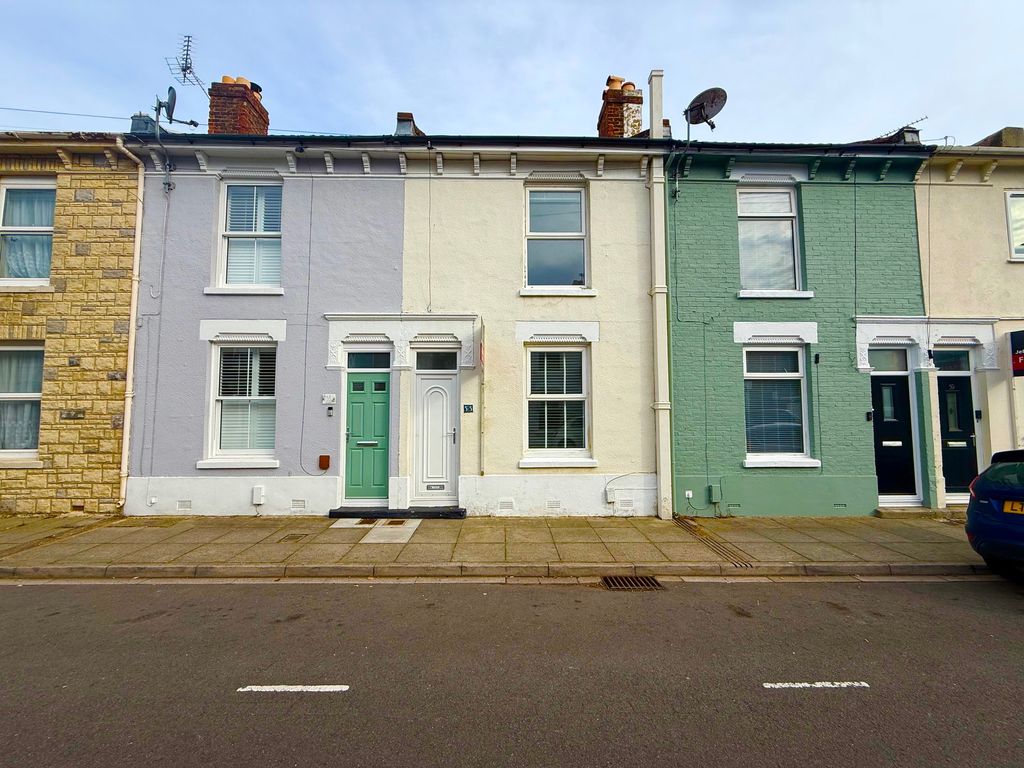 Property photo 1 of 8