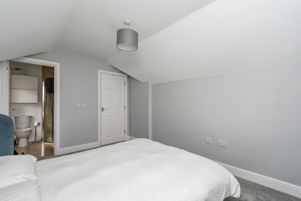 Property photo 2 of 17 Photography
