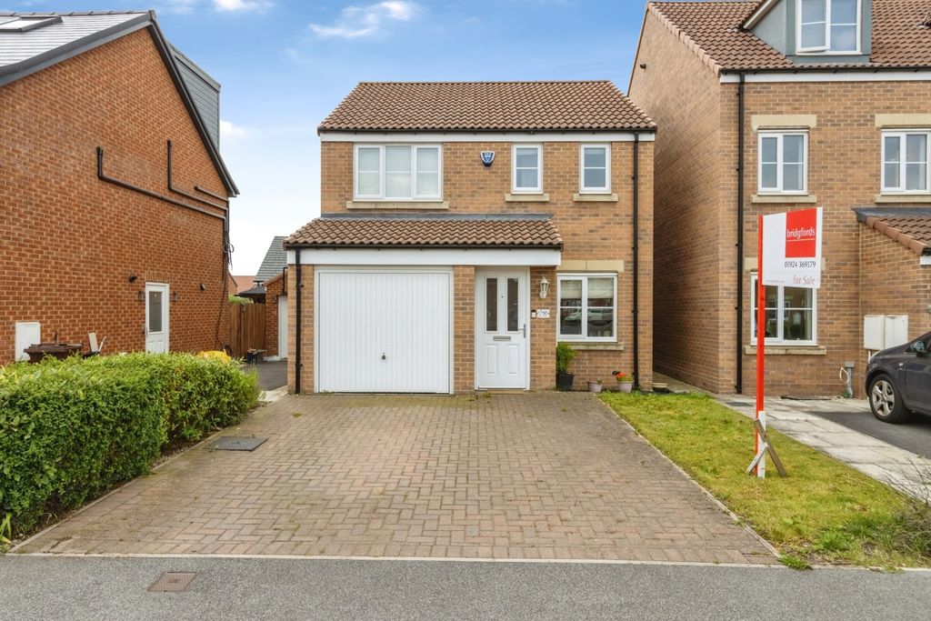 Property photo 1 of 21 Pbox-Img.Jpg