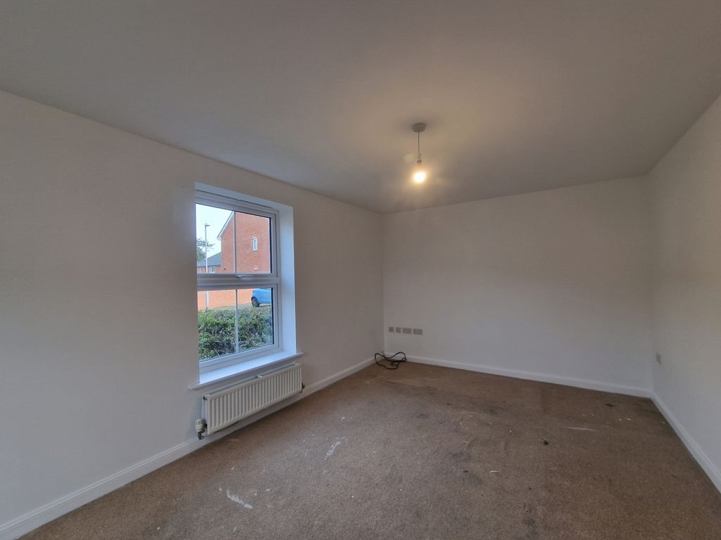 Property photo 2 of 12 Photo 9