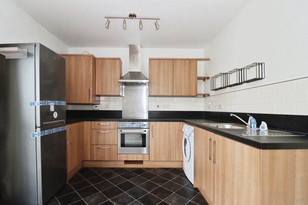 Property photo 2 of 11 Pbox-Img.Jpg
