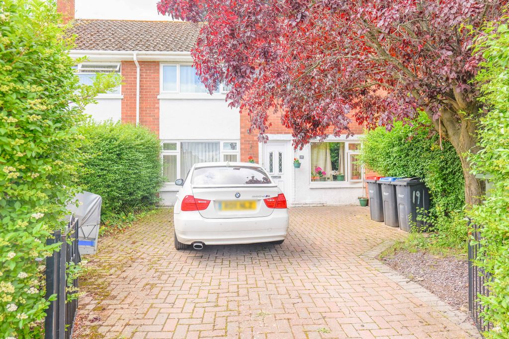 Property photo 1 of 23