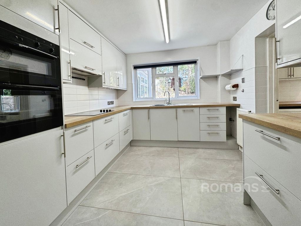 Property photo 3 of 15 Pbox-Img.Jpg