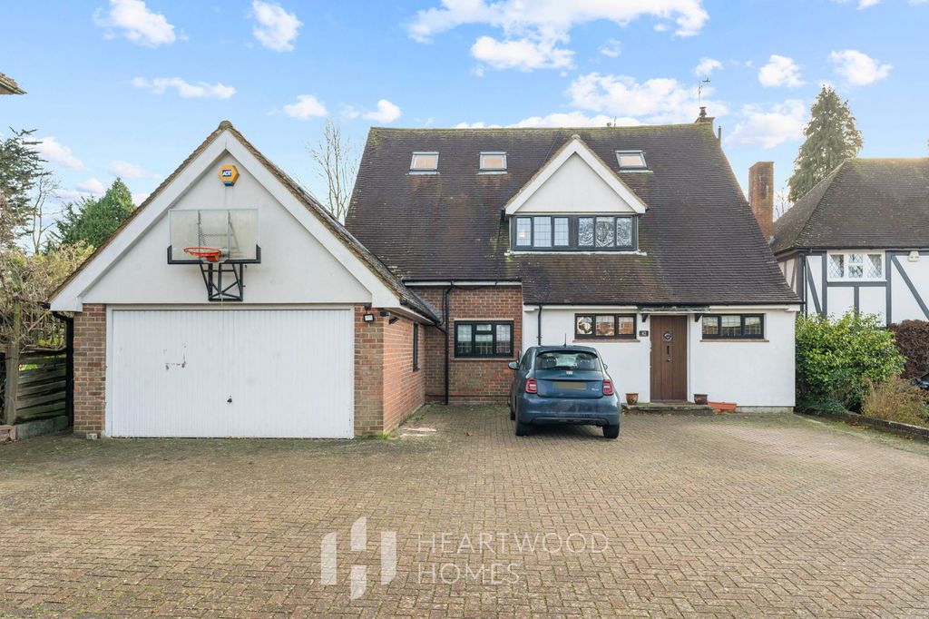 Property photo 1 of 36