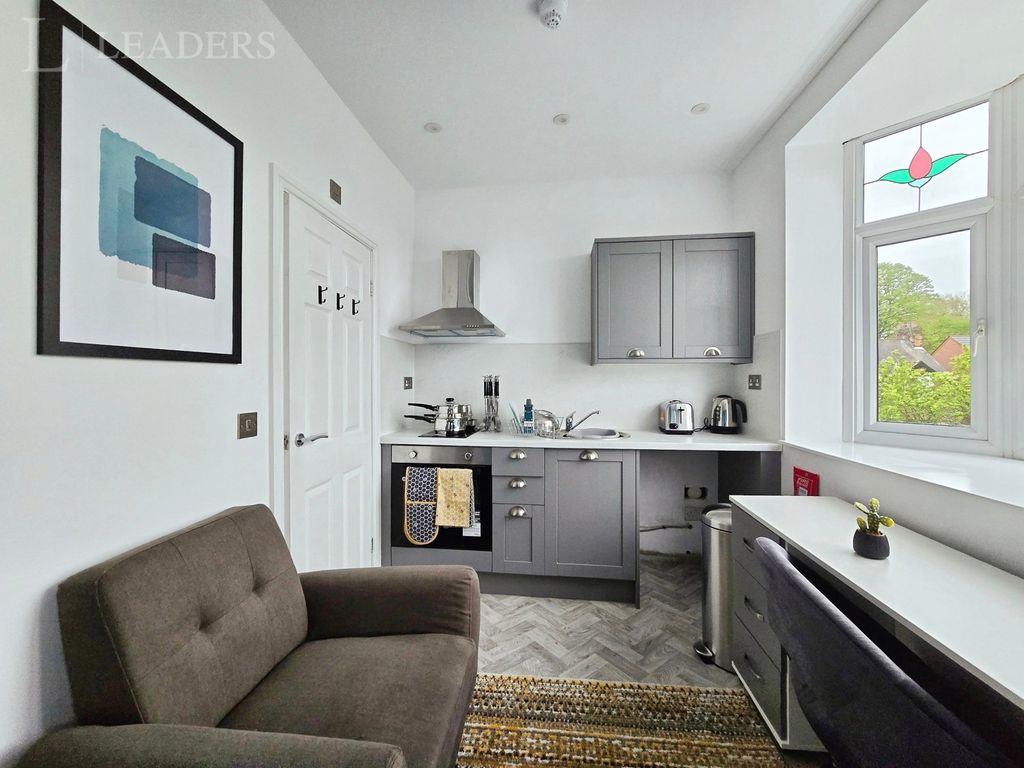 Property photo 2 of 7 Pbox-Img.Jpg
