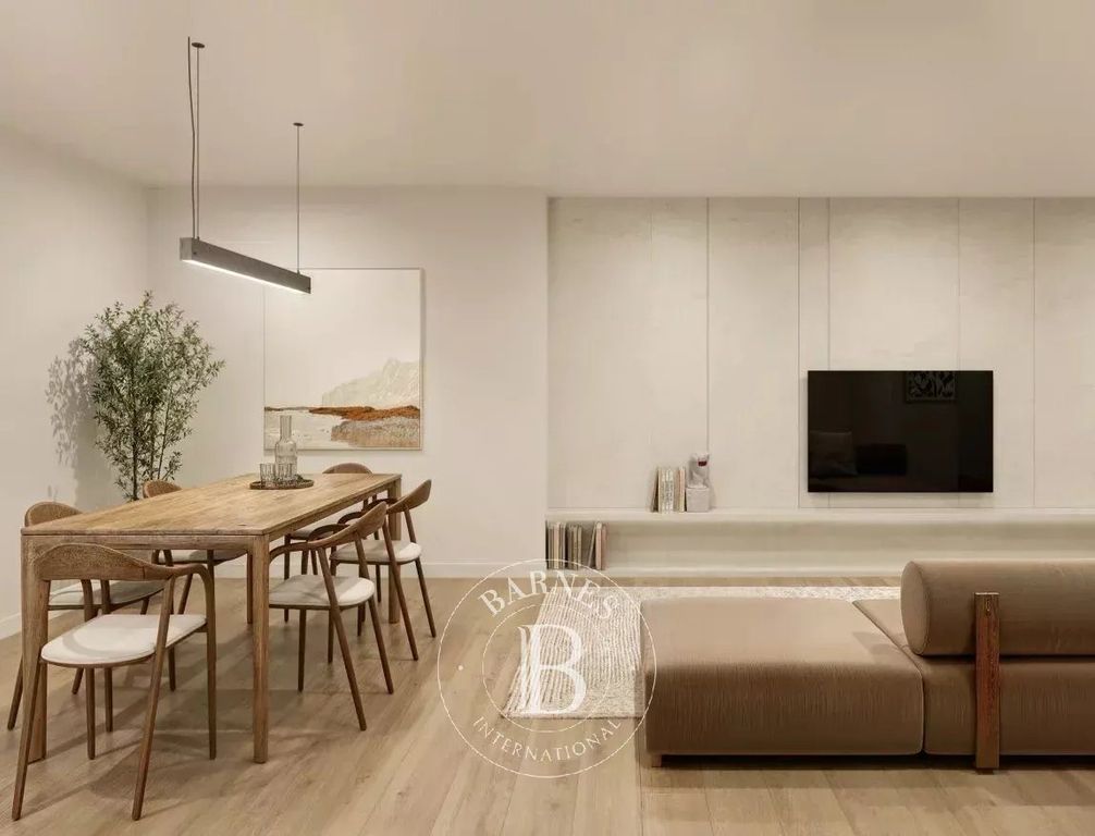 Property photo 1 of 12 Luxury Apartment In Private Condominium
