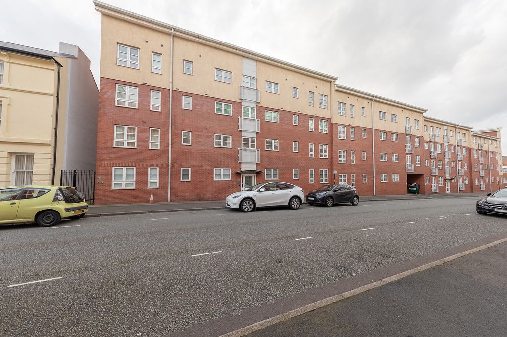 Property photo 1 of 1