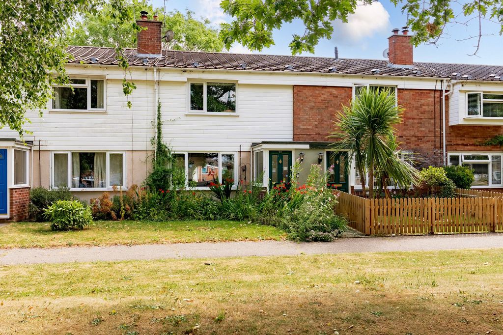 Property photo 1 of 16