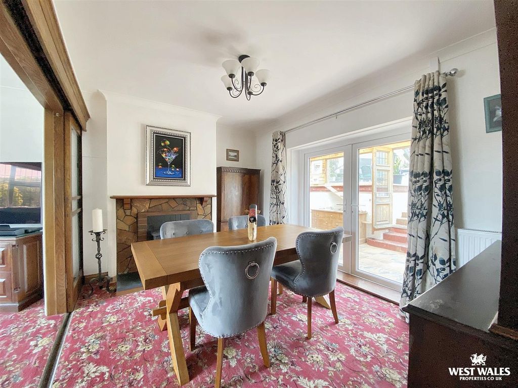 Additional image 8 of 3 bed detached house for salePier Road, Pembroke Dock SA72