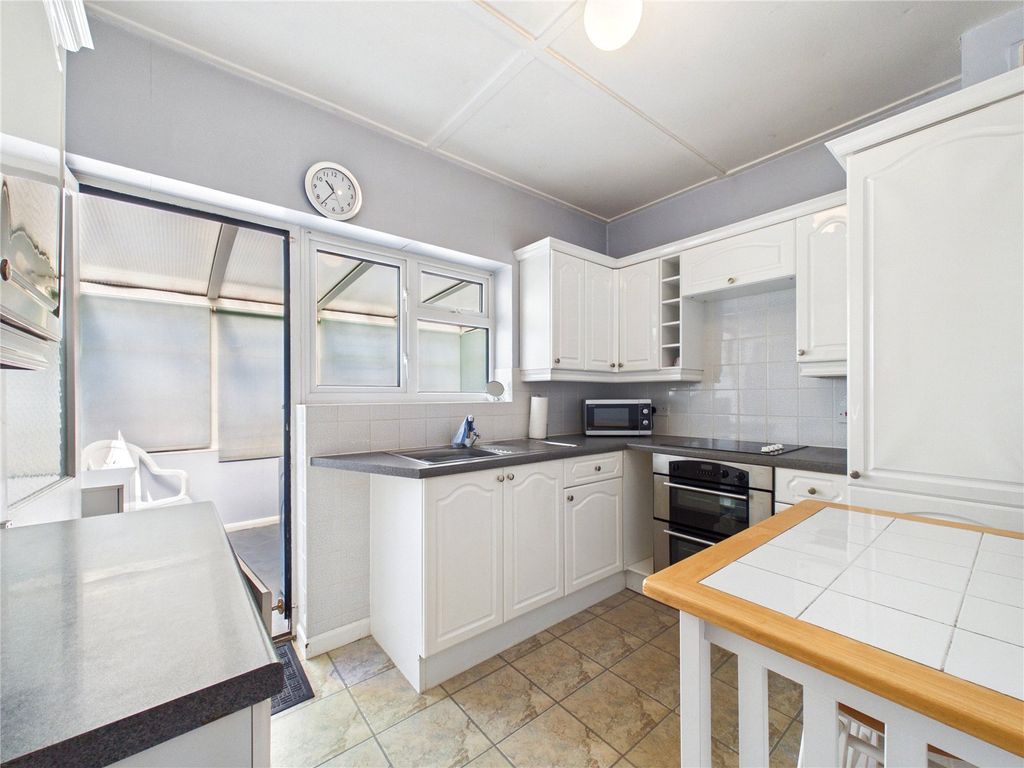 Property photo 3 of 17 Picture No. 22
