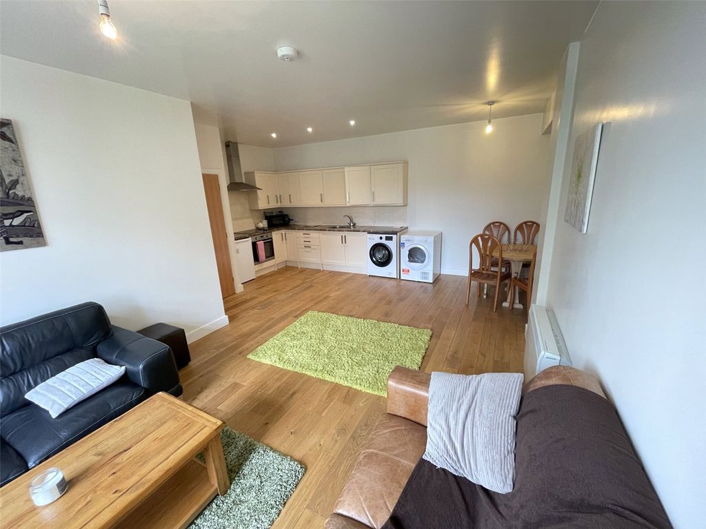 Property photo 3 of 8 Picture No. 07