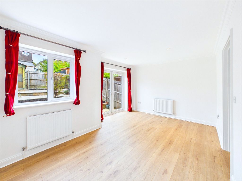 Property photo 3 of 12 Picture No. 08