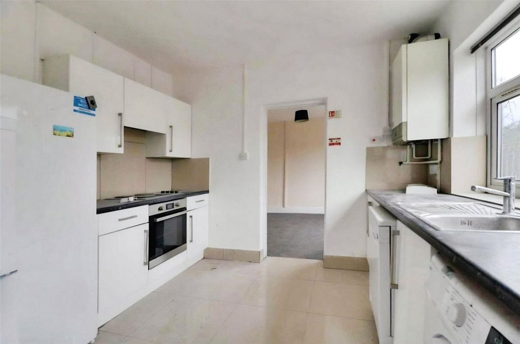 Property photo 2 of 15 Picture No. 09