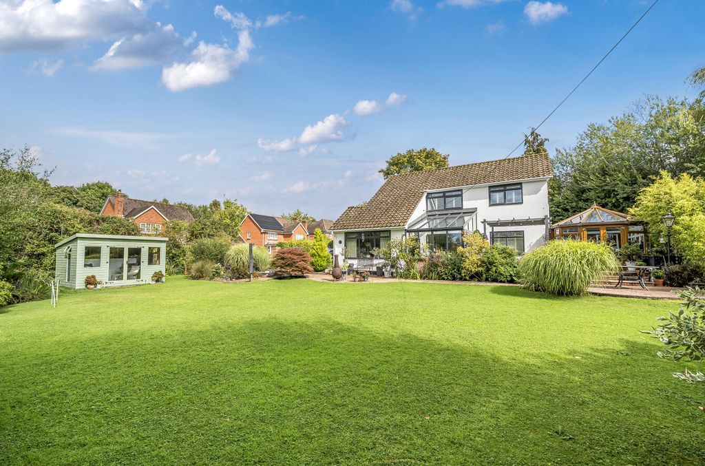 Property photo 2 of 22 1346915-7-68B5Bf9...