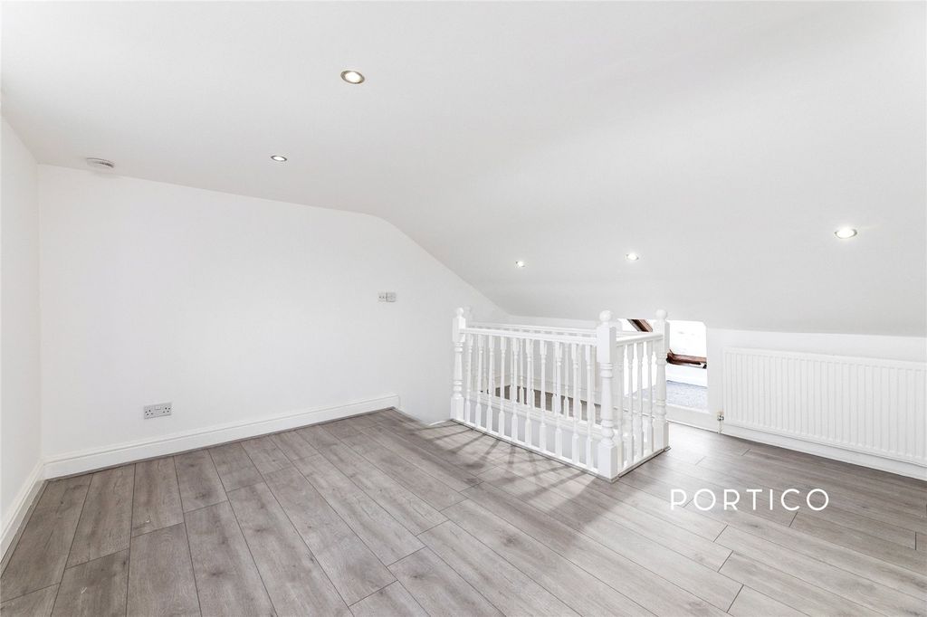 Property photo 2 of 11 Picture No. 01