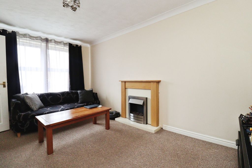 Property photo 3 of 12 Img_9419