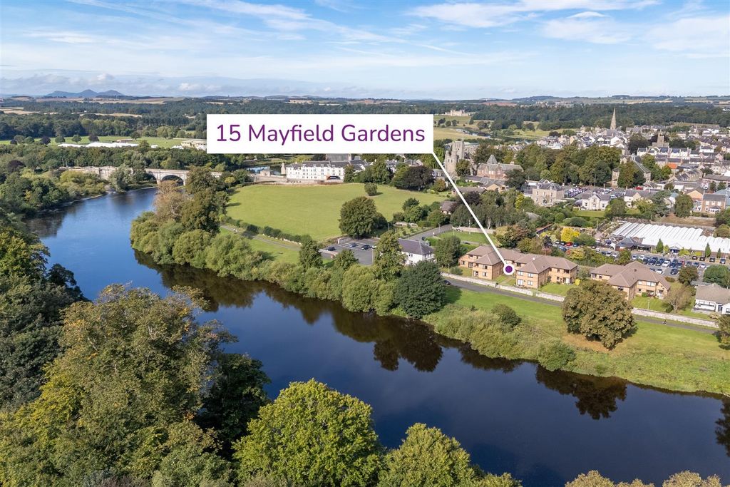 Property photo 2 of 14 15_Mayfield_Gardens-02.Jpg