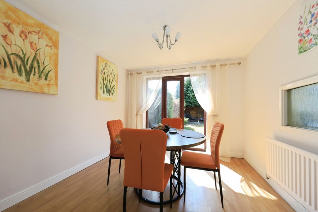 Property photo 3 of 15 Dining Room