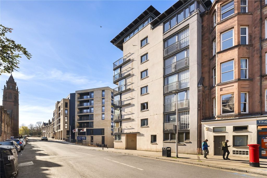 Property photo 1 of 16 Belford Road