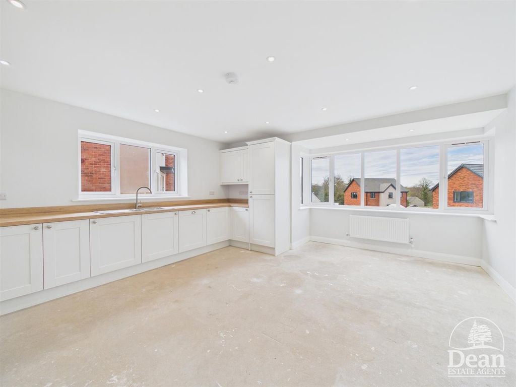 Property photo 2 of 23