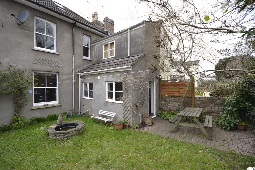 Property photo 1 of 13 Garden