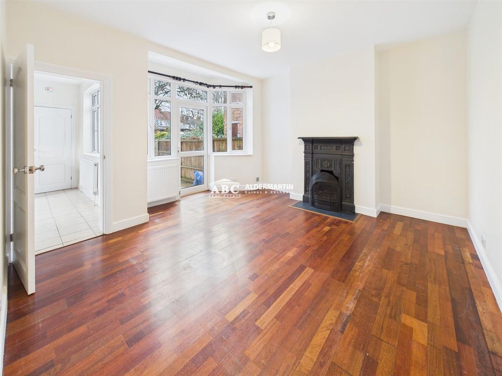 Property photo 2 of 7 Cam03827G0-Pr0131-Still002.Jpg