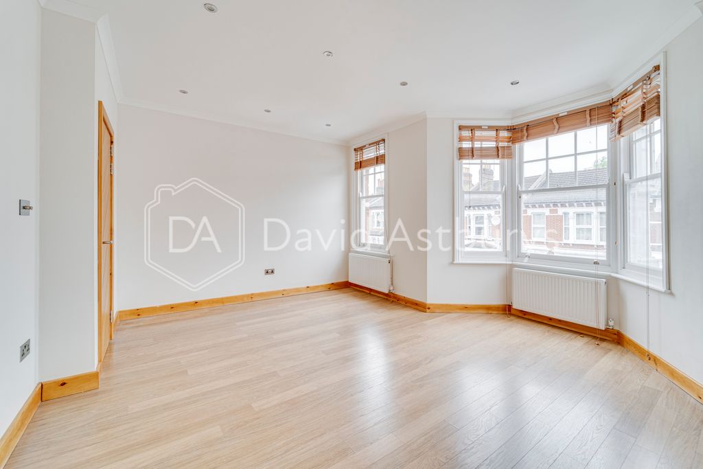 Property photo 1 of 11 Ndb00457_Enfused