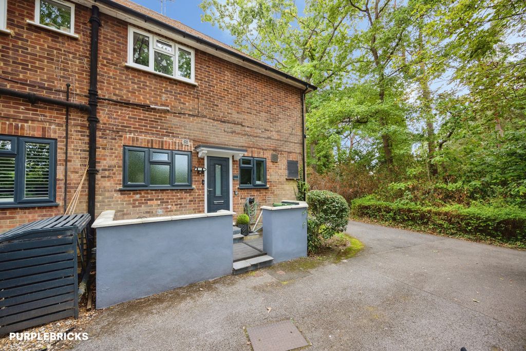 Property photo 2 of 24