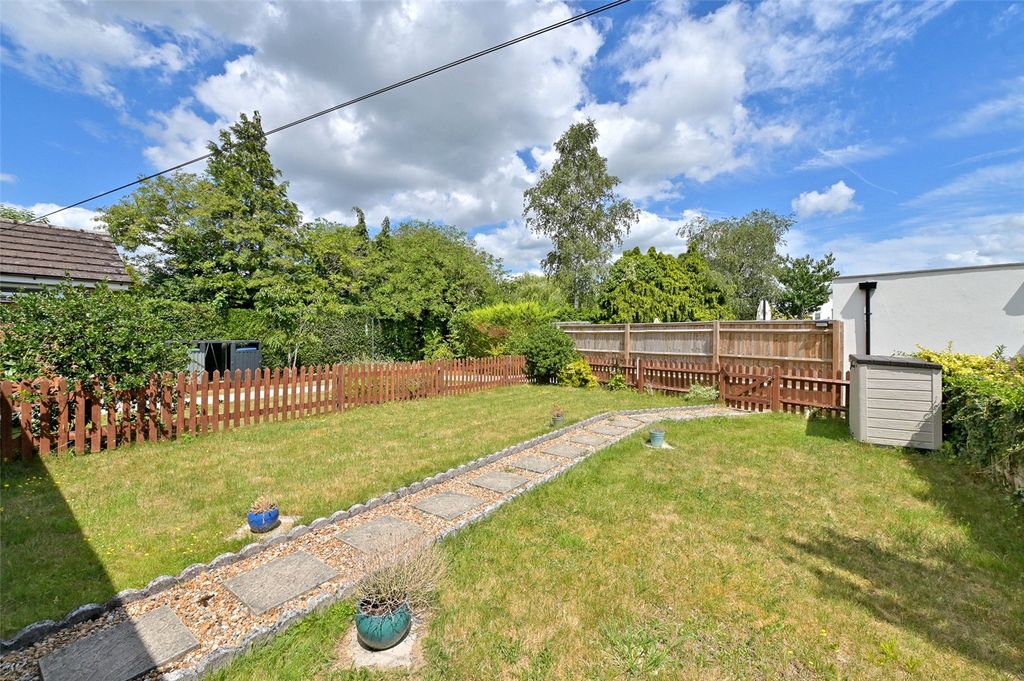 Property photo 2 of 9 Picture No. 13