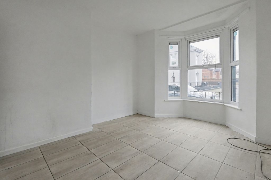 Property photo 3 of 19 18 St. Marys Lane, Liverpool, L4 5Ua