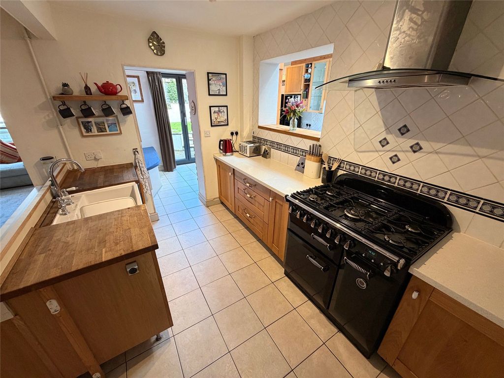 Property photo 2 of 35 Picture No. 25