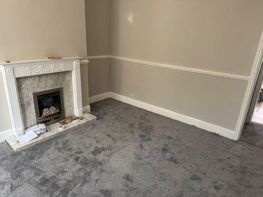 Property photo 2 of 11 Gallery