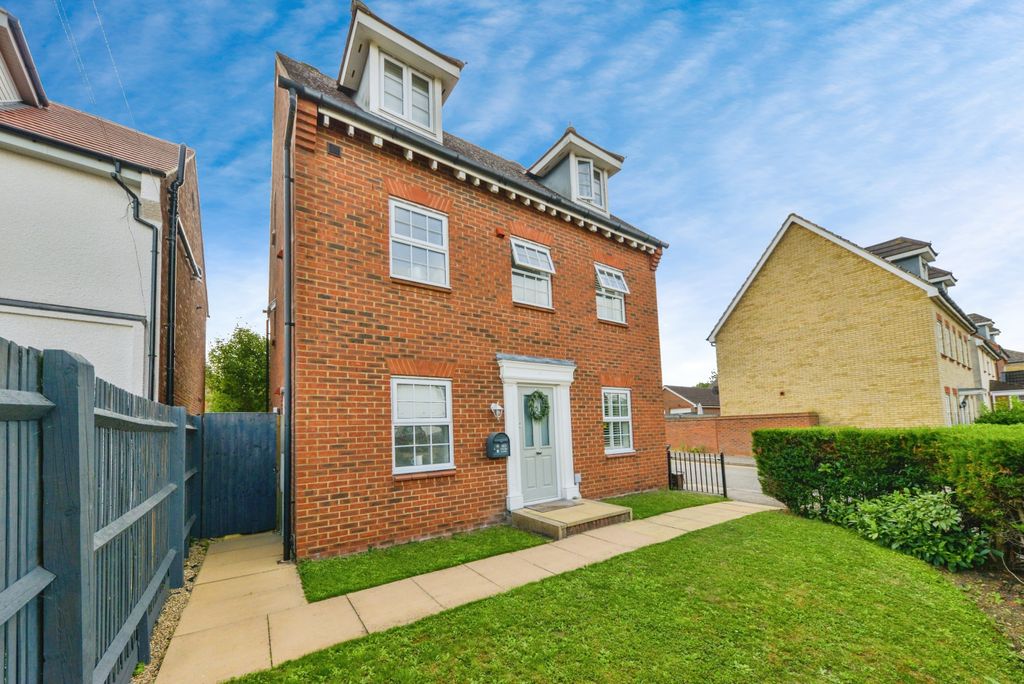 Property photo 1 of 19