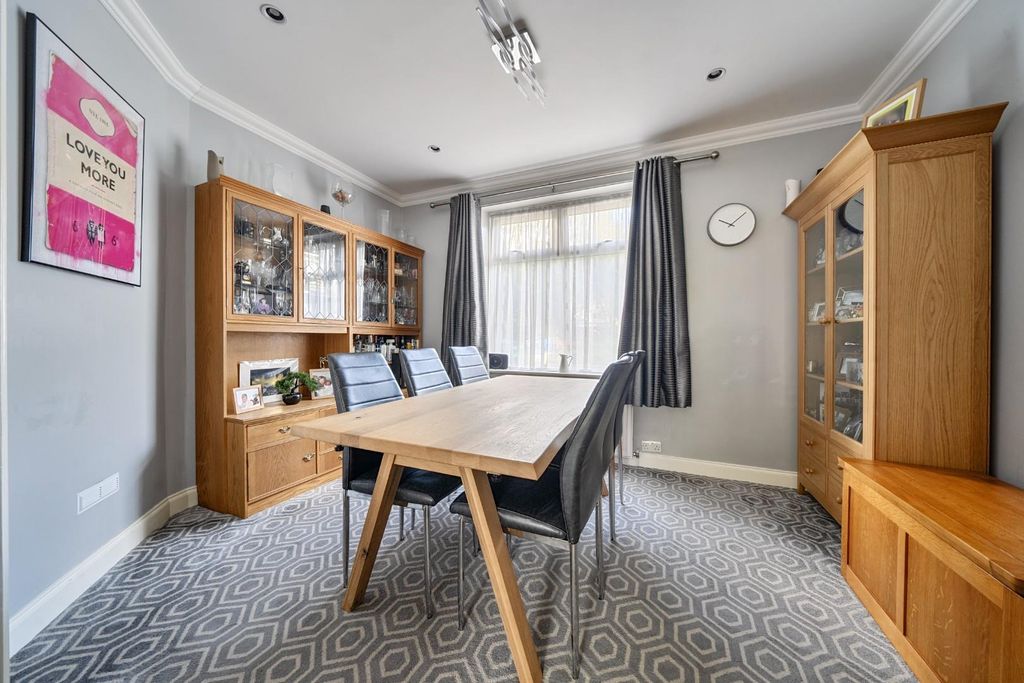 Property photo 3 of 22 1439430-5-69Dd256E6B2d7.Jpg