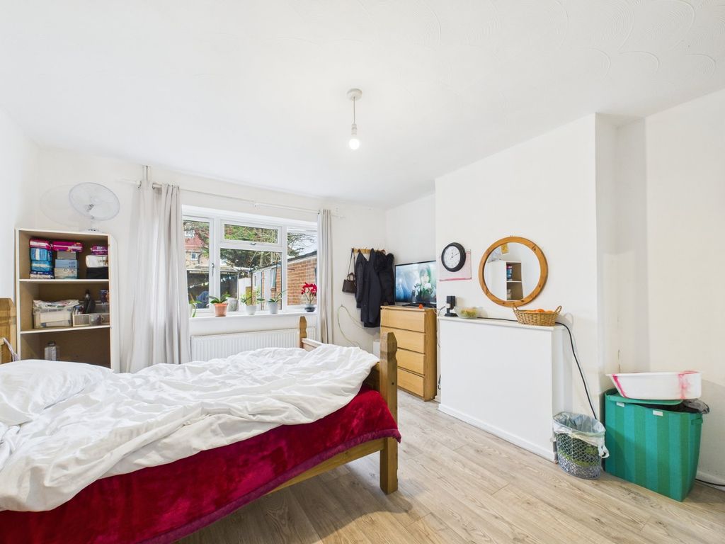 Property photo 3 of 11 Picture No. 02