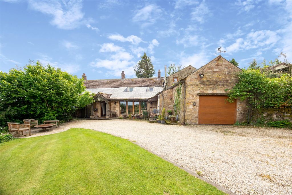 Property photo 1 of 64 Rutherford House