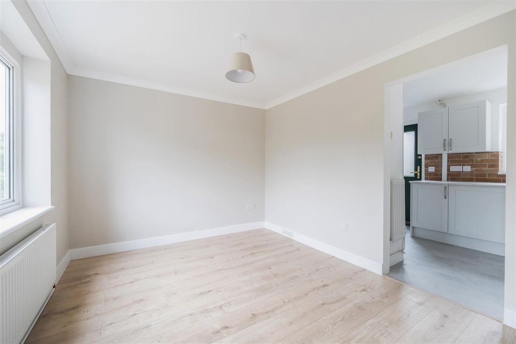 Property photo 3 of 21 1479696-15-6A323B5E609F5.Jpg
