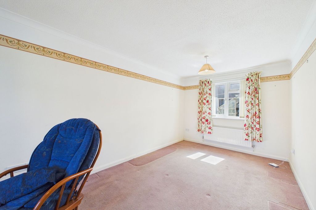 Property photo 3 of 13