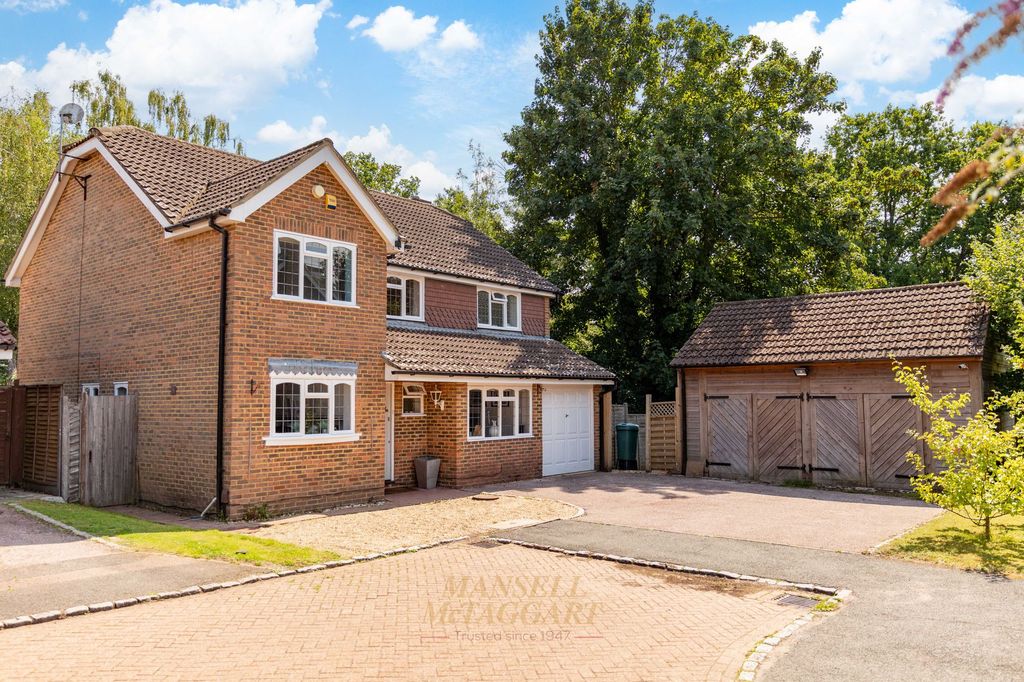 Property photo 1 of 29