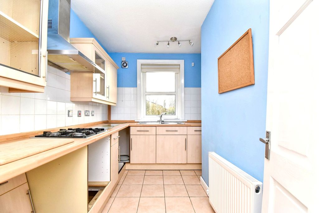 Property photo 3 of 11 Kitchen Angle 1