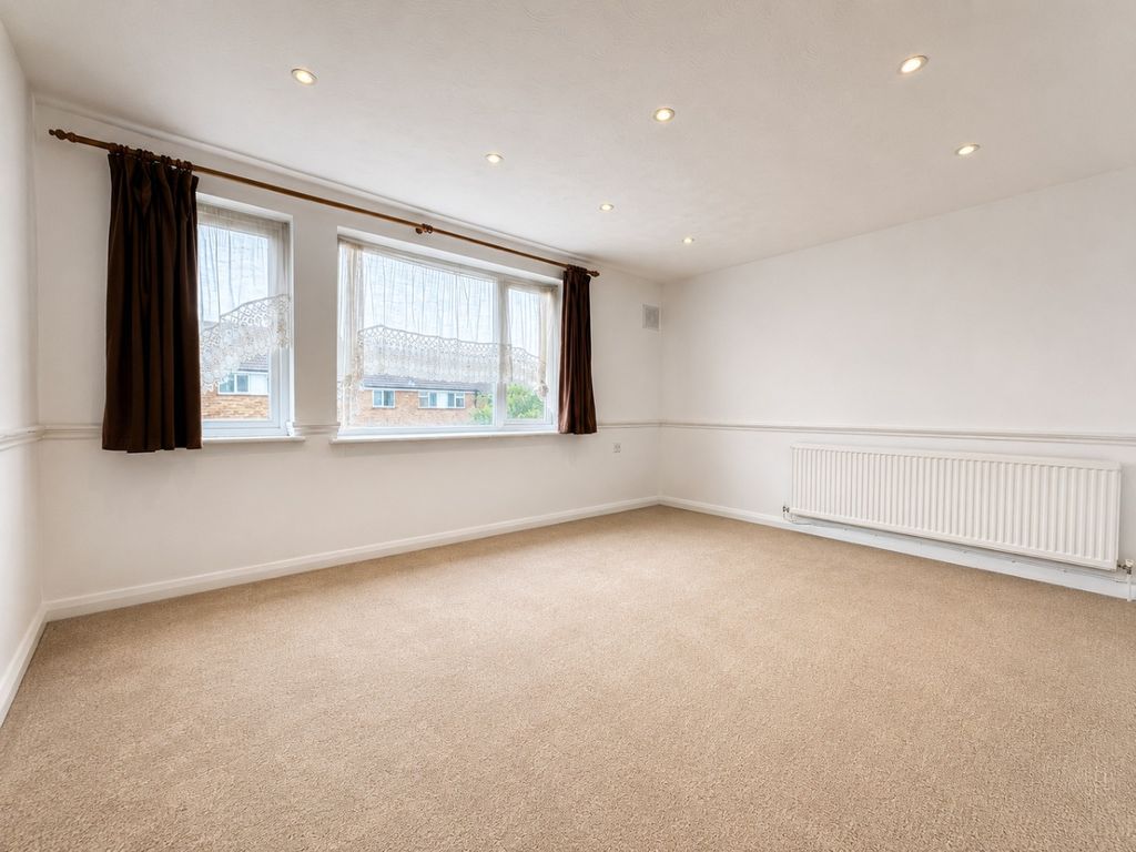 Property photo 2 of 7 4863952