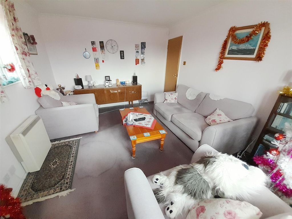 Property photo 3 of 12 2