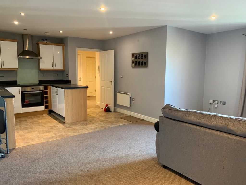 Property photo 2 of 8