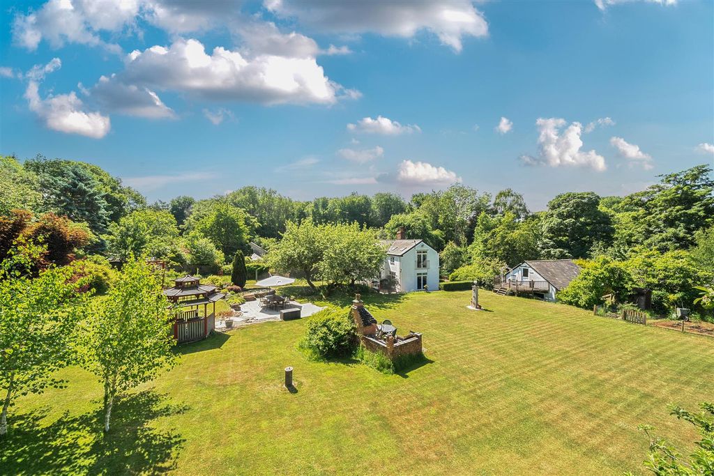 Property photo 2 of 47 1 Showsley Cottages, Showsley (E) (7).Jpg